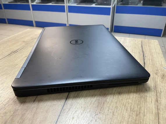 Ноутбук DELL Latitude 5570 15.6 core i5 6440HQ/16gb/256Gb SSD/Radeon R7 M370 | Зображення 4