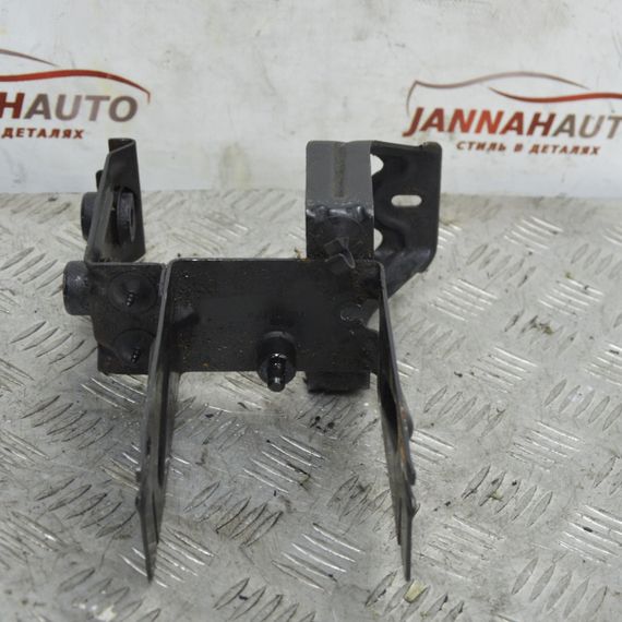 Кронштейн блоку ABS Volkswagen Transporter T4 1990-2003 Кріплення насоса АБС Фольксваген т4 7D0614711F | Зображення 3