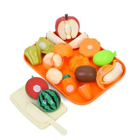 Дитячий ігровий набір "Продукти" W8016 на липучці, таця, дошка, ніж