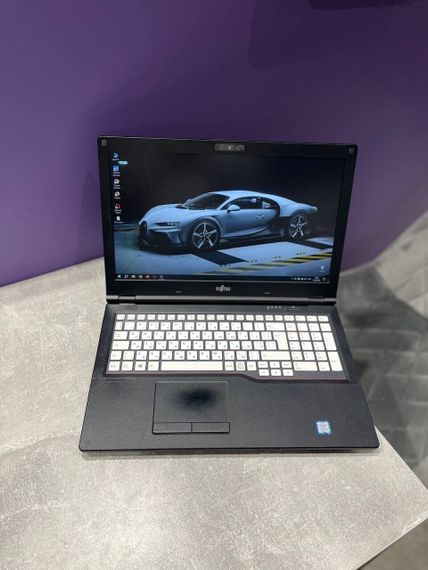Ультрабук Fujitsu Lifebook E559 / 15.6" (1920x1080) IPS / Intel Core i5-8250U (4 (8) ядра по 1.6 - 3.4 GHz) / 16 GB DDR4 / 480 GB SSD / Intel UHD Graphics 620 / WebCam б/у | Зображення 1