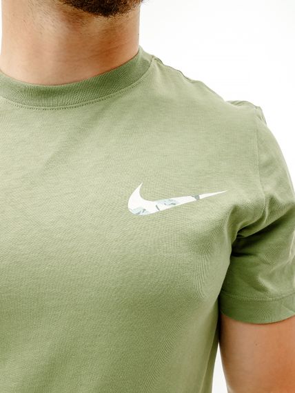 Футболка Nike M NSW TEE CLUB+ HDY PRNT SWSH | Зображення 2