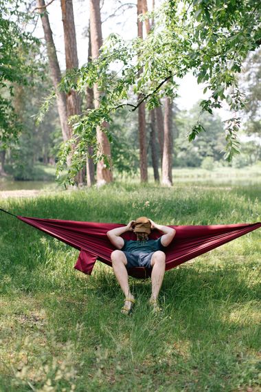 Гамак туристичний Tribe Hammock бордовий, Похідний гамак підвісний для кемпінгу та відпочинку, гамак трайб для пляжу дачі | Зображення 4