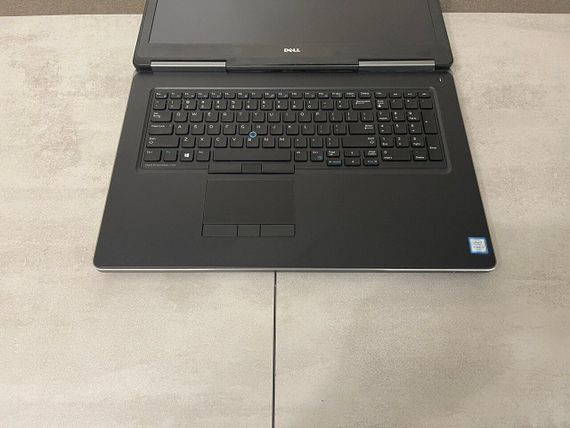 Мобильная рабочая станция Dell Precision 7710 / 17.3" (3840x2160) IPS / Intel Core i7-6820HQ (4 (8) ядра по 2.7 - 3.6 GHz) / 16 GB DDR4 / 480 GB SSD / nVidia Quadro M3000M, 4 GB GDDR5, 256-bit / WebCam б/у + Подарок Проводная мышь / USB | Зображення 3