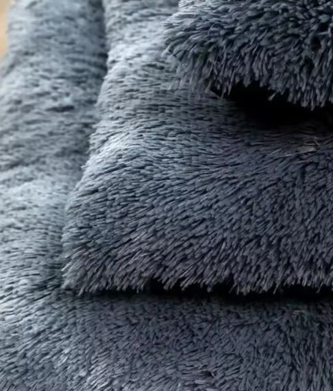 Большой Мягкий Лежак Для Больших Пород Собак 110*75 см Теплая Лежанка Кровать Для Домашних Животных Графит | Зображення 2