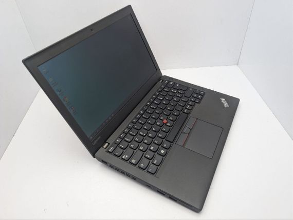 Нетбук Lenovo ThinkPad X270 / 12.5" (1366x768) TN / Intel Core i5-6300U (2 (4) ядра по 2.4 - 3.0 GHz) / 8 GB DDR4 / 256 GB SSD / Intel HD Graphics 520 / WebCam б/в | Зображення 5