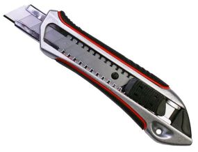 Ніж висувне сегментне лезо 18 мм SK5 фіксатор Zn/TPR/ABS YATO YT-75121