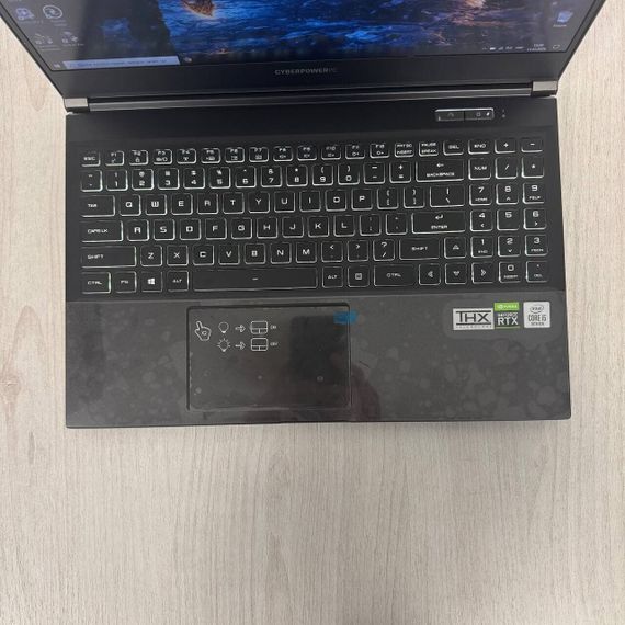 Ігровий ноутбук CyberPower Tracer IV GK5MR00 / 15,6" (1920x1080) IPS / Intel Core i5-10300H (4 (8) ядра по 2,5 - 4,5 ГГц) / 16 ГБ DDR4 / 512 ГБ SSD M.2 / nVidia GeForce RTX 2060, 6 ГБ GDDR6, 192-біт / Веб-камера б/в | Зображення 2