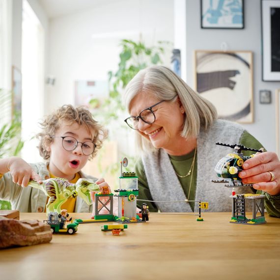 Конструктор LEGO Jurassic World Втеча Тиранозавра 140 деталей (76944) | Зображення 2