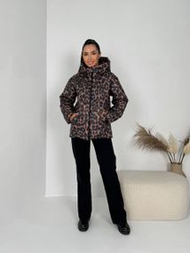 Женская теплая зимняя куртка леопардовый принт с капюшоном NB24056 цвет коричневый, размер 54/56