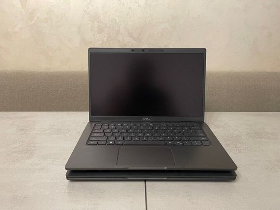 Ультрабук Dell Latitude 7320 / 13.3" (1920x1080) IPS / Intel Core i5-1135G7 (4 (8) ядра по 2.4 - 4.2 GHz) / 16 GB DDR4 / 256 GB SSD M.2 / Intel Iris Xe Graphics / WebCam б/у + Подарок Проводная мышь / USB | Зображення 2