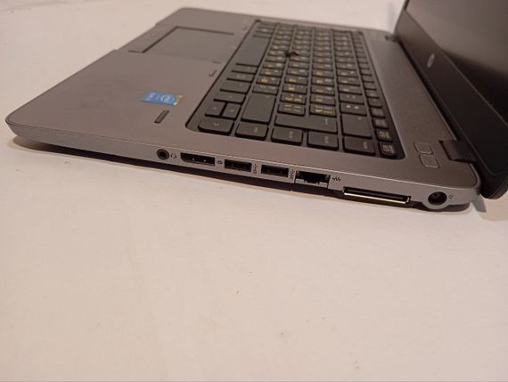 Ультрабук Б-клас HP EliteBook 840 G1 / 14" (1366x768) TN / Intel Core i5-4210U (2 (4) ядра по 1.7 - 2.7 GHz) / 8 GB DDR3 / 120 GB SSD / Intel HD Graphics 4400 / WebCam / Без АКБ б/в | Зображення 4