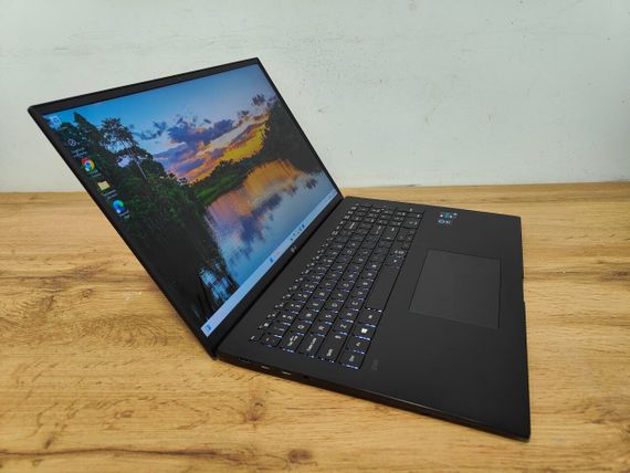 Ультрабук Б-класс LG Gram 17Z95P / 17" (2560x1600) IPS / Intel Core i7-1195G7 (4 (8) ядра по 1.3 - 5.0 GHz) / 16 GB DDR4 / 1000 GB SSD + 1000 GB SSD / Intel Iris Xe Graphics / WebCam / Windows 11 Home б/у | Зображення 7