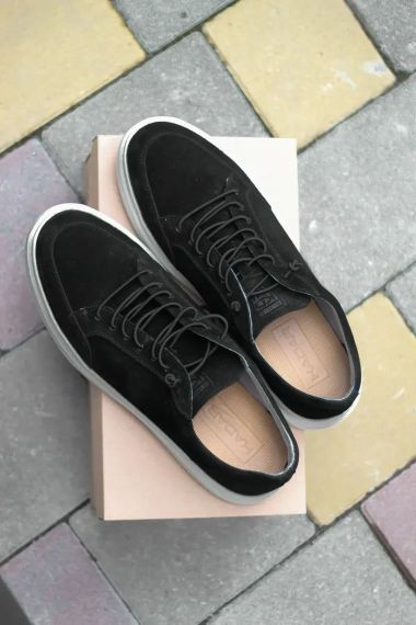 Замшеві кросівки на стильній підошві 41 розмір | Зображення 1