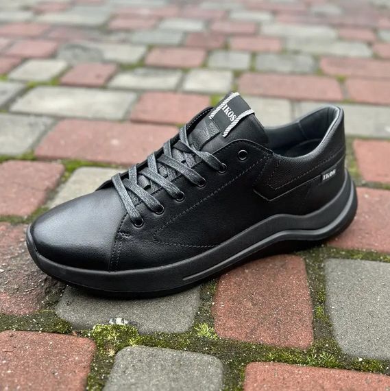 Легкі шкіряні кросівки для чоловіків 42 розмір