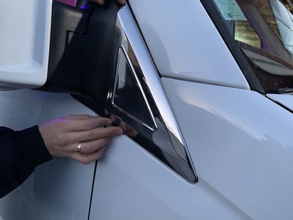 Накладка возле зеркал (2 шт, нерж) Carmos - Турецкая сталь для Mercedes Sprinter 2006-2018 гг | Зображення 3