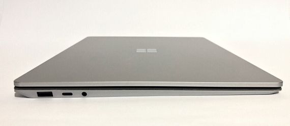 Ультрабук Microsoft Surface Laptop 3 1867 / 13.5" (2256x1504) IPS Touch / Intel Core i5-1035G7 (4 (8) ядра по 1.2 - 3.7 GHz) / 8 GB DDR4 / 128 GB SSD / Intel Iris Plus Graphics / WebCam / Win 11 Pro б/у + Подарок Флеш-накопитель Kingston 64GB | Зображення 3