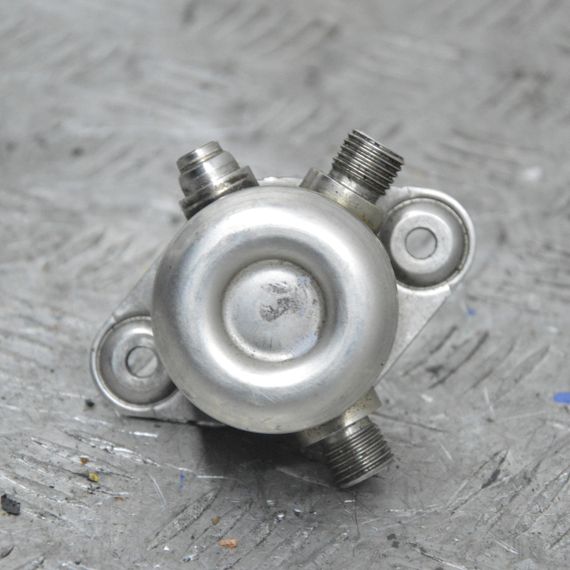 ПНВТ BMW F01 F04 F07 F10 F11 F12 F13 X5 X6 2007-2015 Паливний насос високого тиску БМВ 13517595339 | Зображення 1