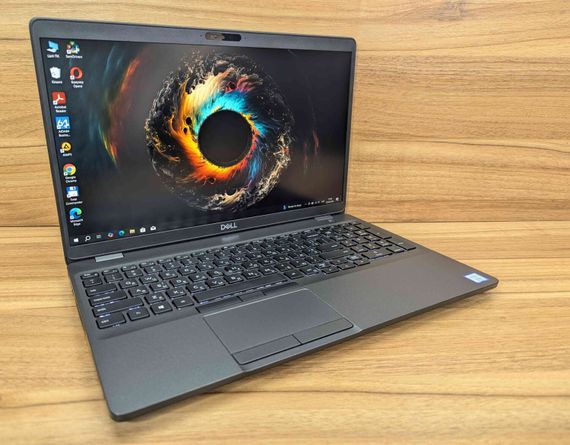 Ультрабук Dell Latitude 5500 / 15.6" (1920x1080) IPS / Intel Core i7-8665U (4 (8) ядра по 1.9 - 4.8 GHz) / 16 GB DDR4 / 512 GB SSD / Intel UHD Graphics / USB Type-C / WebCam / Windows 10 б/у + Подарок Беспроводная мышь / USB | Зображення 3