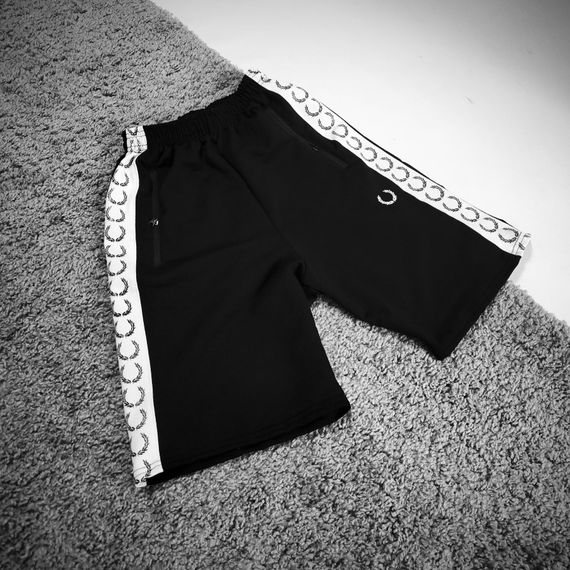 Чоловічі шорти Fred Perry чорні (лампас) | Зображення 1