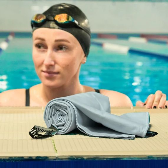 Рушник спортивний дорожній з мікрофібри з чохлом Love You 60169 50х90 см світло-сіре | Зображення 4