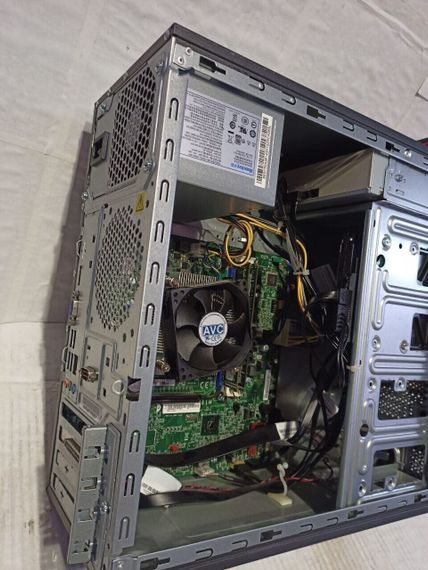 ПК Lenovo ThinkCentre E73 Tower / Intel Core i5-4590 (4 ядра по 3.3 - 3.7 GHz) / 8 GB DDR3 / 500 GB HDD / Intel HD Graphics 4600 / DVD-RW б/в + Подарунок Флеш-накопичувач USB 64 GB | Зображення 5