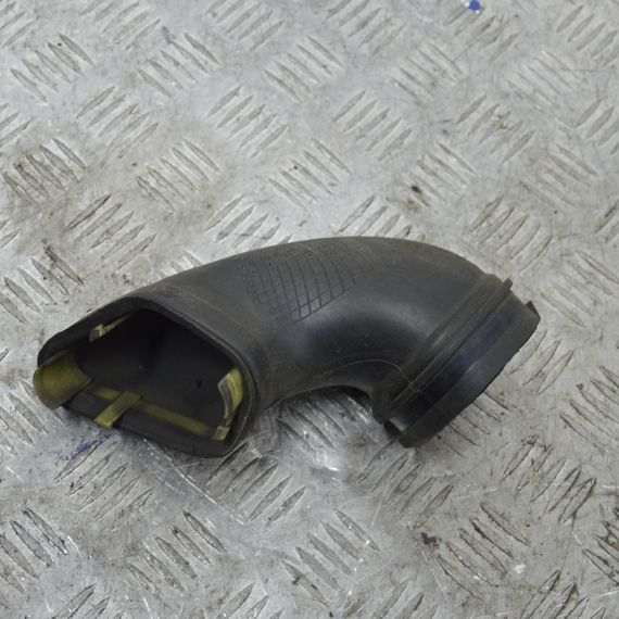 Патрубок резонатора 2.0 DCI Renault Laguna III 2007-2015 Шланг резонатора Рено Лагуна 3 060516A
