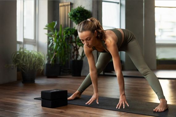 Блок для йоги PowerPlay 4006 Yoga Brick Чорний | Зображення 7