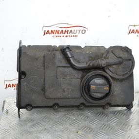Клапанна кришка 2.0 TDI Volkswagen Golf 2004-2009 Кришка клапанів Фольксваген Гольф 03G103475