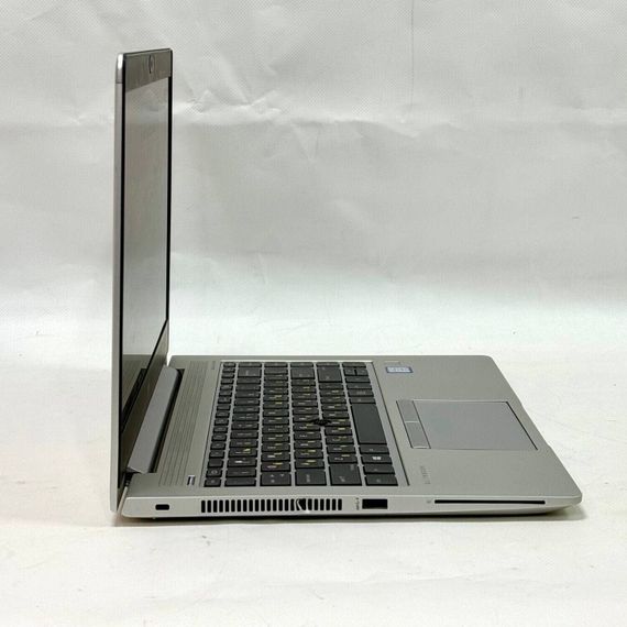 Ультрабук Б-клас HP EliteBook 840 G6 / 14" (1920x1080) IPS / Intel Core i7-8565U (4 (8) ядра по 1.8 - 4.6 GHz) / 16 GB DDR4 / 256 GB SSD / AMD Radeon 550X, 2 GB GDDR5, 64-bit / WebCam / Windows 11 Pro б/в | Зображення 5