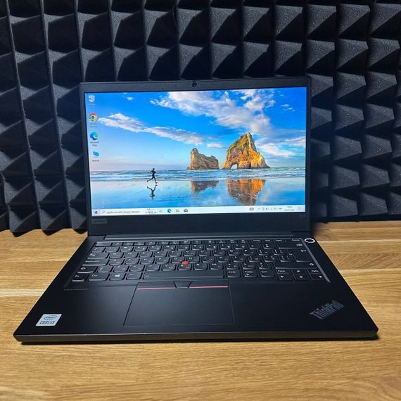 Ультрабук Lenovo ThinkPad E14 G1 / 14" (1920x1080) IPS / Intel Core i3-10110U (2 (4) ядра по 2.1 - 4.2 GHz) / 8 GB DDR4 / 256 GB SSD / Intel UHD Graphics / WebCam б/в | Зображення 1