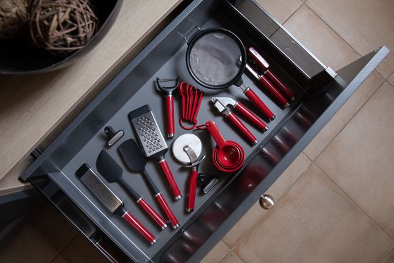 Шумовка KitchenAid Coreline KAG010OHERE 38.1 см красная | Зображення 3