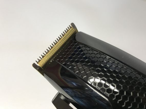 Профессиональная проводная машинка для стрижки волос Gemei GM 807 с титановыми лезвиями | Зображення 4
