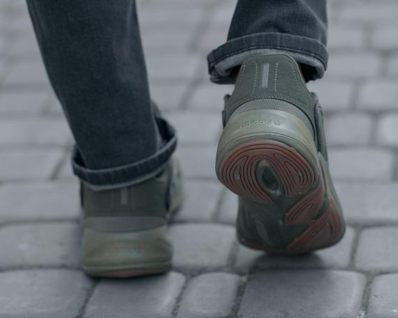 Кросівки Adidas OZELIA Khaki | Зображення 5