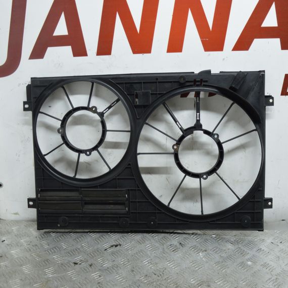 Дифузор вентилятора 2.0 TDI Volkswagen Passat B6 2005-2010 Вентилятор радіатора Фольксваген 1K0121207AT