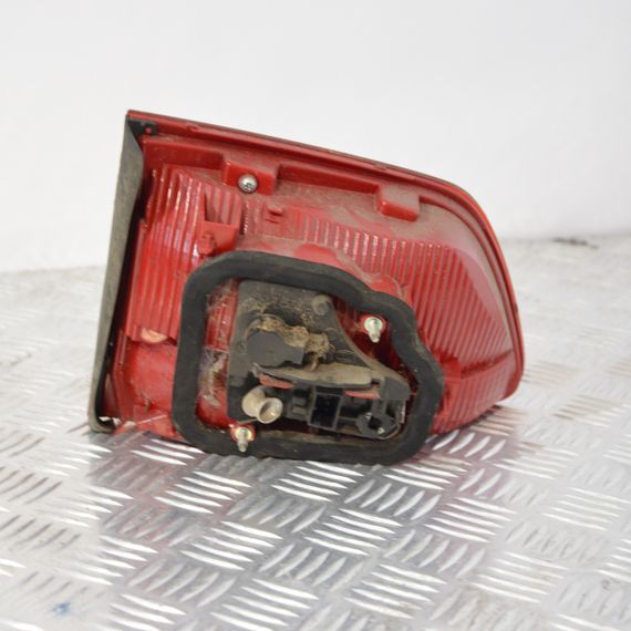 Ліхтар задній правий Volkswagen Touran II 2010-2015 внутрішній Фара багажника Фольксваген 1T0945094 | Зображення 2