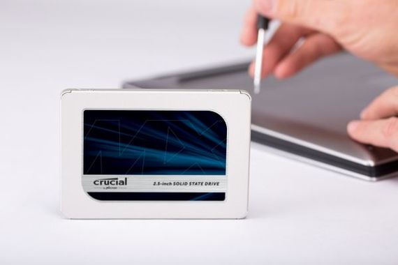 Накопитель SSD 2.5&quot; 1TB Micron (CT1000MX500SSD1) (CT1000MX500SSD1) | Зображення 1