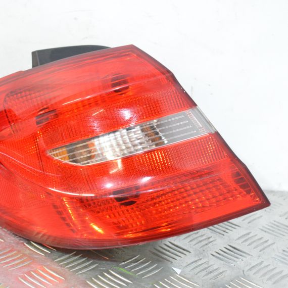 Ліхтар задній лівий Mercedes B-Class W246 2011-2014 дорестайл Фара стоп задня ліва Мерседес в246 A2468200164 | Зображення 1