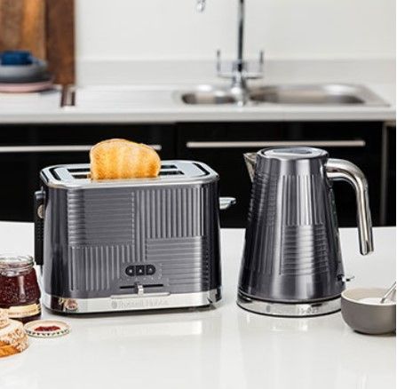 Чайник Russell Hobbs 25240-70 Geo Steel, 2400 Вт, 1,7 л, откидная крышка, подсветка, черный (25240-70) | Зображення 1