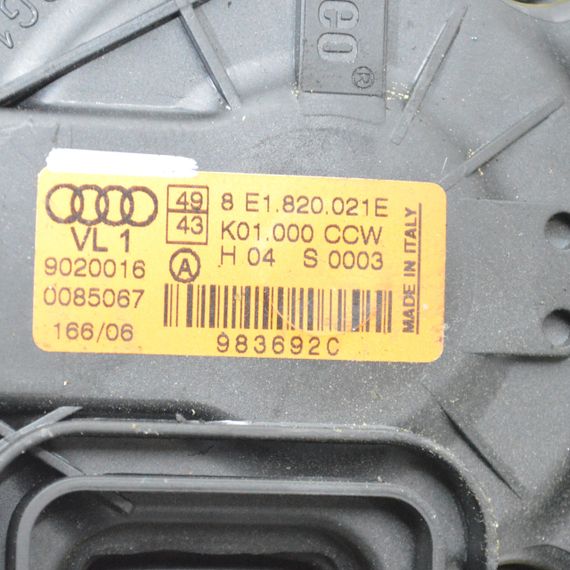 Мотор вентилятора пічки Audi A4 b6 b7 2000-2009 моторчик пічки Ауді а4 б6 б7 8E1820021E | Зображення 3