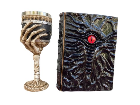 Подарунковий набір Келих 3D Рука з Черепами та блокнот 3D «Книга, що дивиться у відповідь»