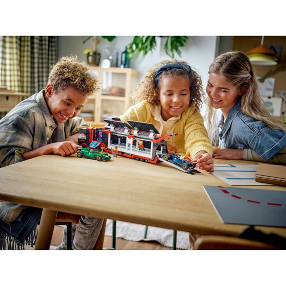 Конструктор LEGO City Вантажівка F1 з автомобілями RB20 та AMR24 (60445) | Зображення 7