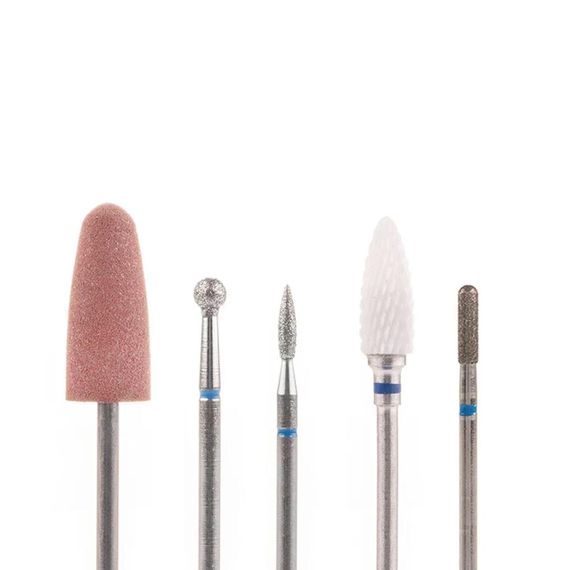 Стартовий набір фрез для щільної кутикули 5в1 / Насадки на фрезер у пластиковому контейнері / Набір фрез з синьою насічкою | Зображення 7