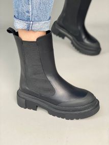 Челси женские кожаные черного цвета зимние