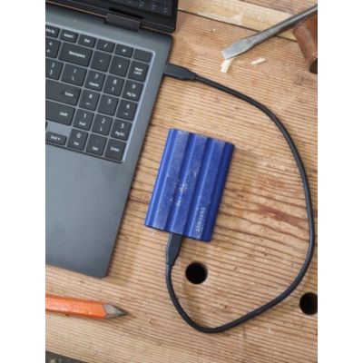 Накопитель SSD USB 3.2 2TB T7 Shield Samsung (MU-PE2T0K/EU) | Зображення 8