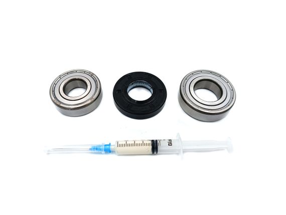 Комплект подшипников 6203+6204 SKF + сальник (25*50.55*10/12мм) + смазка