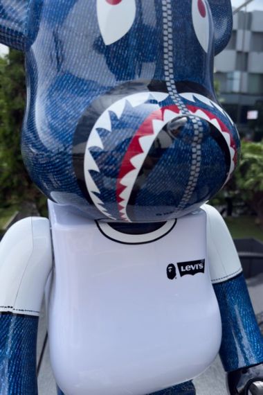 Фигурка Bearbrick WGM Levis дизайнерська статуетка ведмідь Беарбрік 70 см mb043 синя | Зображення 3