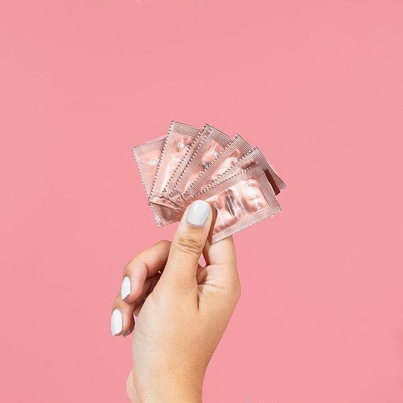 Крем проти зморшок миттєвої дії з ефектом ботоксу Farmasi Age Reversist 30 шт х 0,3 мл | Зображення 6