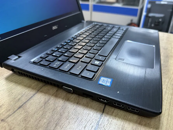 Ноутбук Acer Travelpate P249 14" HD intel core i3 6100U/4gb/256Gb SSD Б/У | Зображення 3