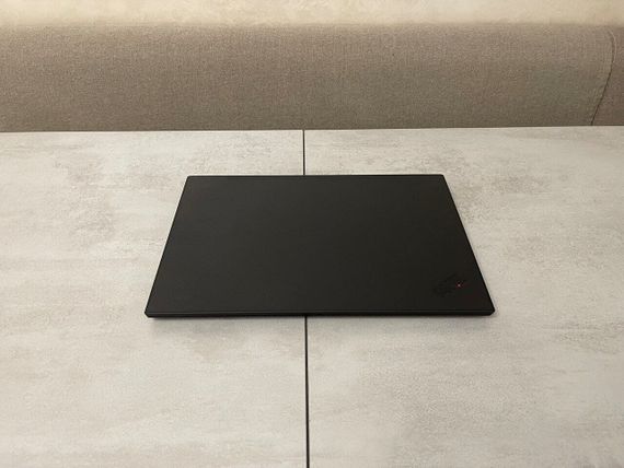 Мобильная рабочая станция Lenovo ThinkPad P1 Gen 3 / 15.6" (3840x2160) OLED / Intel Core i7-10875H (8 (16) ядер по 2.3 - 5.1 GHz) / 16 GB DDR4 / 512 GB SSD M.2 / nVidia Quadro T1000, 4 GB GDDR5, 128-bit / WebCam / Fingerprint б/у + Подарок Проводная мышь | Зображення 5