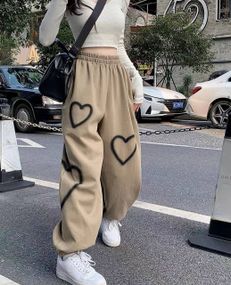 Женские теплые спортивные штаны объемные в стиле оверсайз RO107 цвет мокко, размер универсальный 42/46